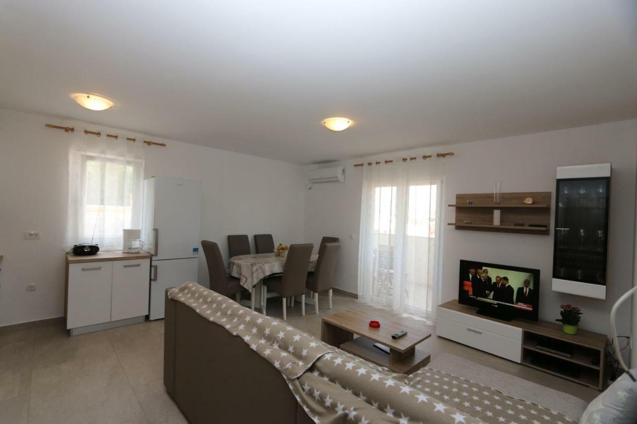 Apartment Samsa Mirica Čižići Exterior foto